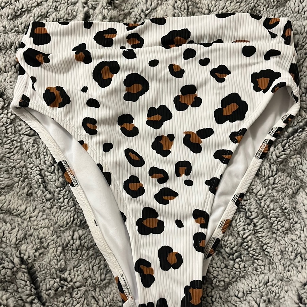 Cheetah, print, high waisted, swimsuit, bottoms, worn once